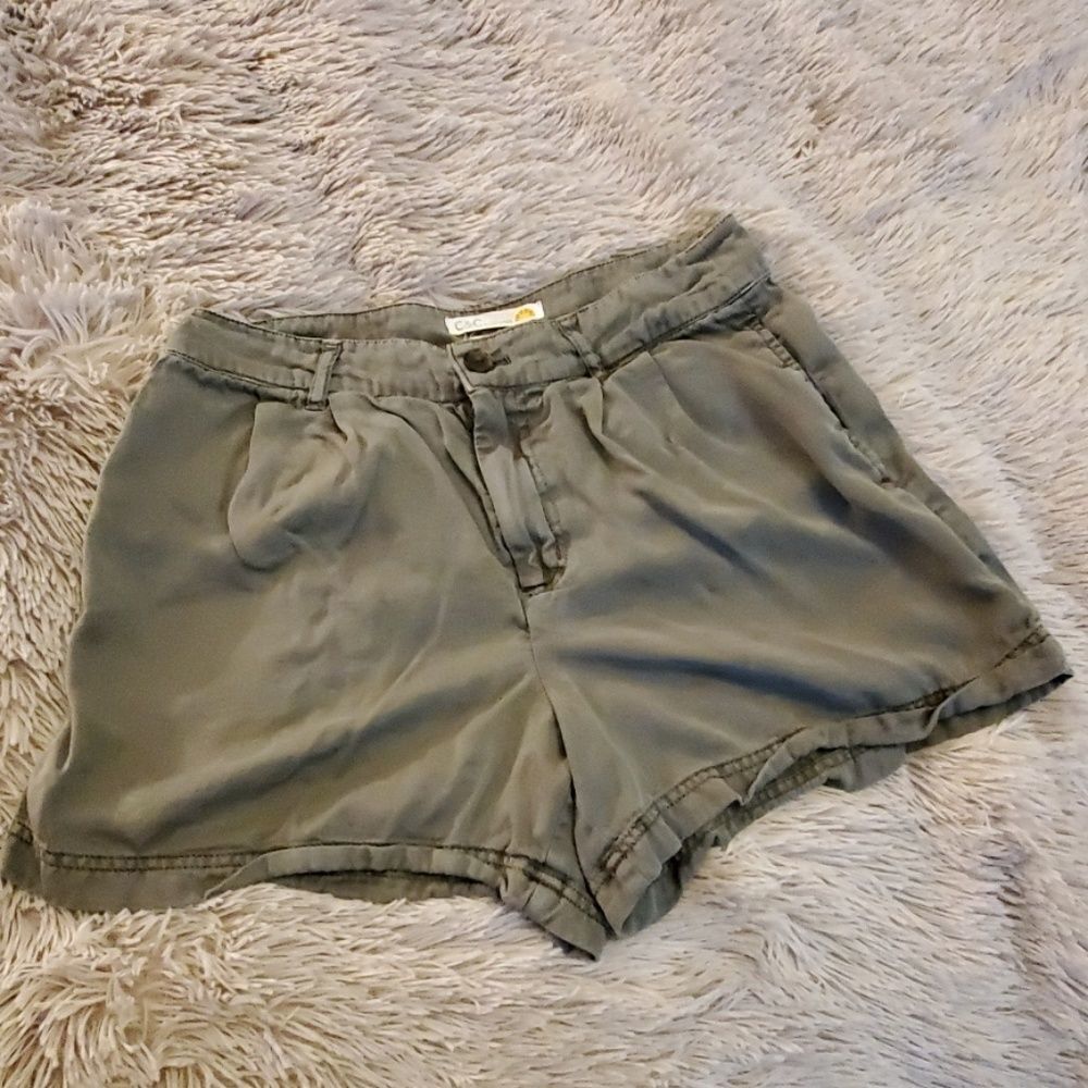 Army green C&C California shorts size 2